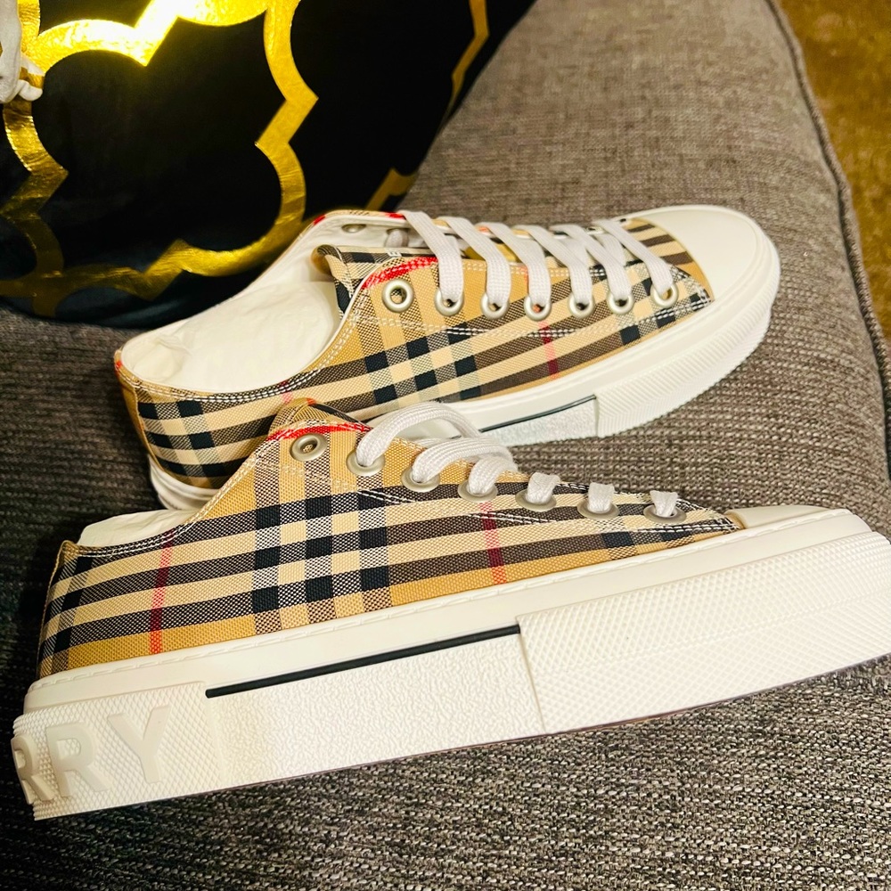 Burberry Jack Checked Sneakers****SOLD********
